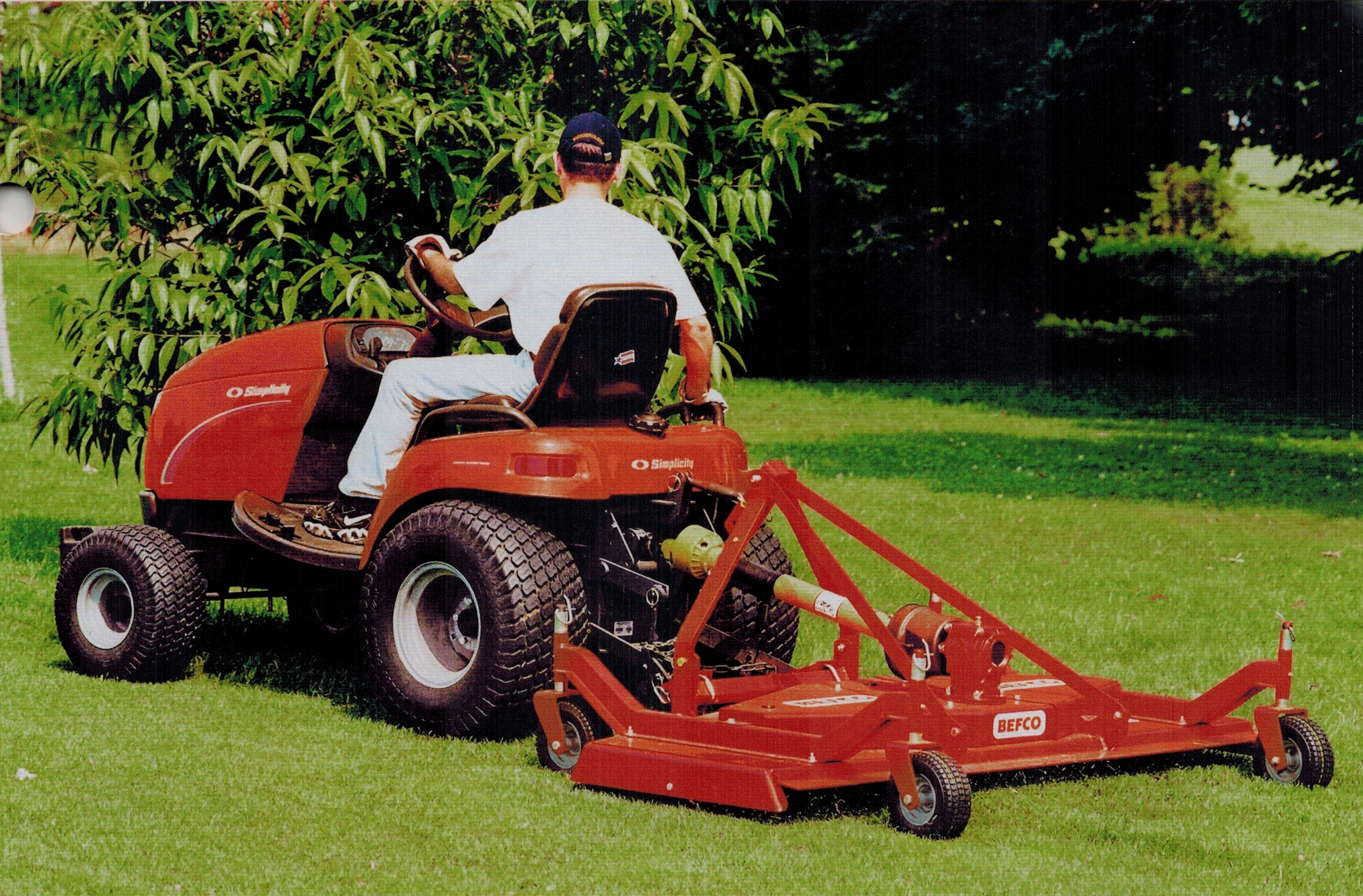 Features Befco Cyclone C30 Finish Mower